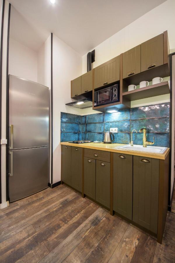 Self Check-In Apartments Near Landscape Alley Київ Екстер'єр фото